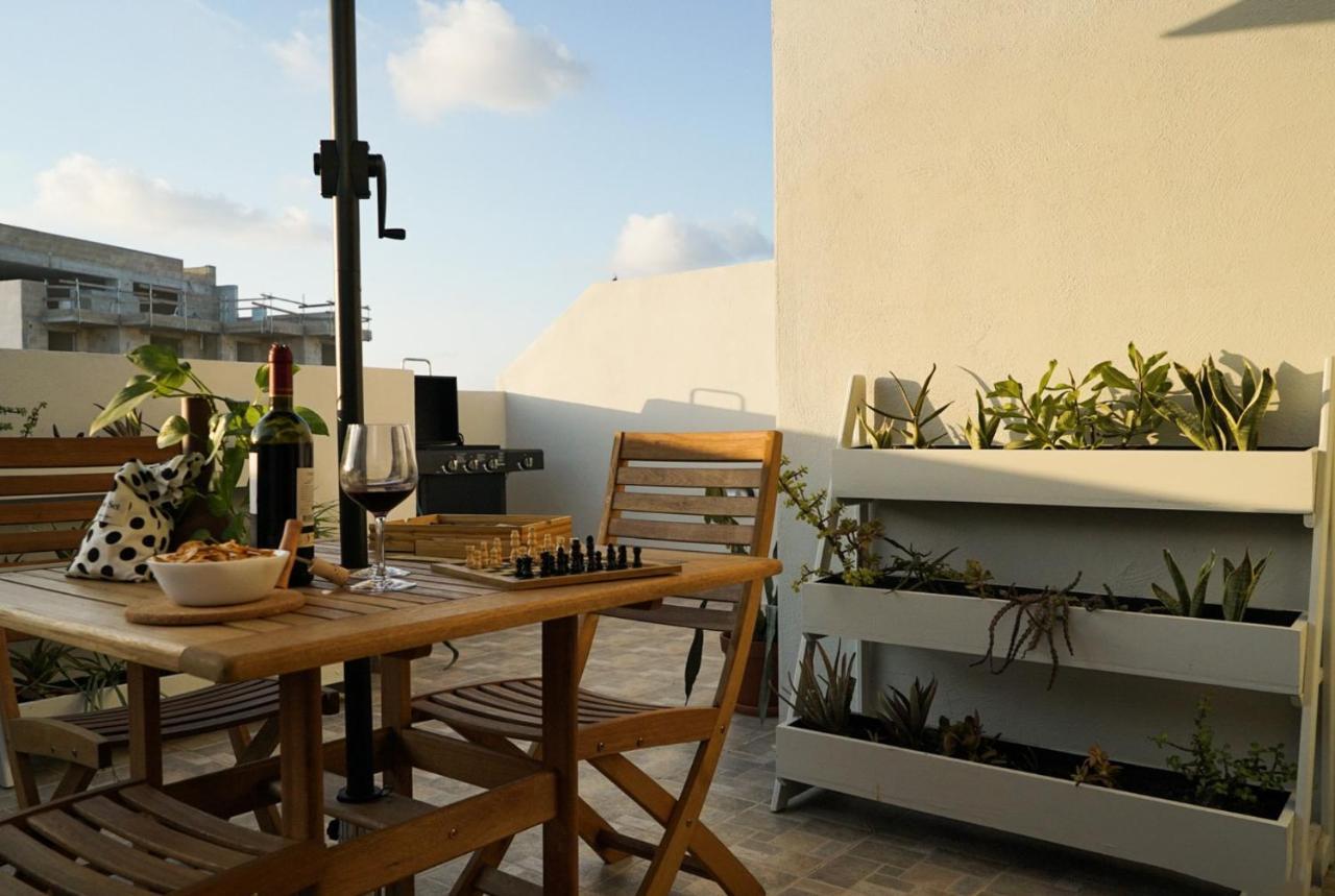Apartamento Cosy Designer Seaview Penthouse With Terrace & Bbq Bahía de San Pablo Exterior foto